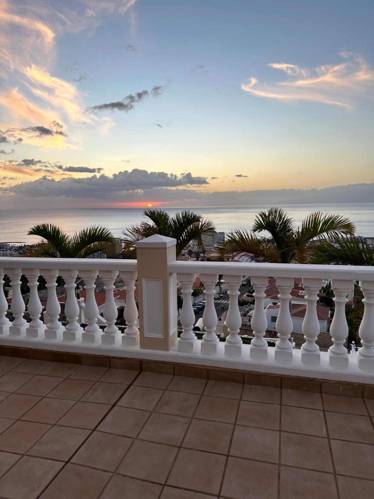Boutique Villa Leicht & Friends Costa Adeje  Exterior photo